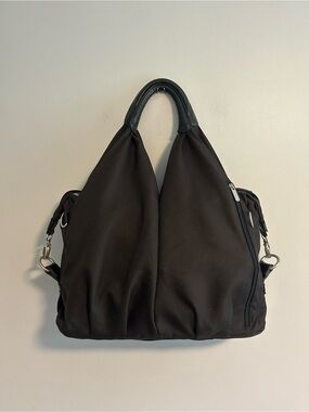 Lassing laessig black neckline large diaper tote bag w change pad & bottle bag